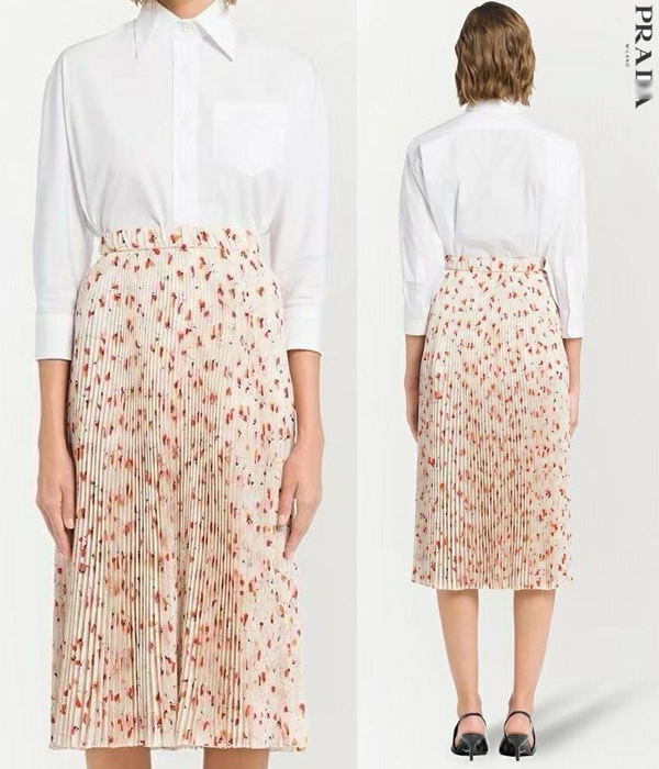 prad* pleated skirt ;화사한 색감과 프린팅으로 편안하게 만나보실수 있는 플리츠스커트!!